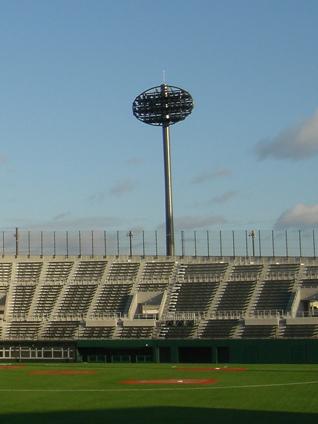 仙台市民球場　照明鉄塔