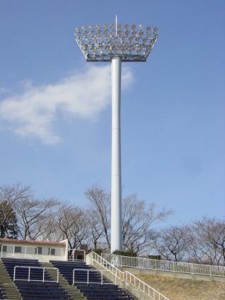 三ツ沢公園野球場　照明鉄塔