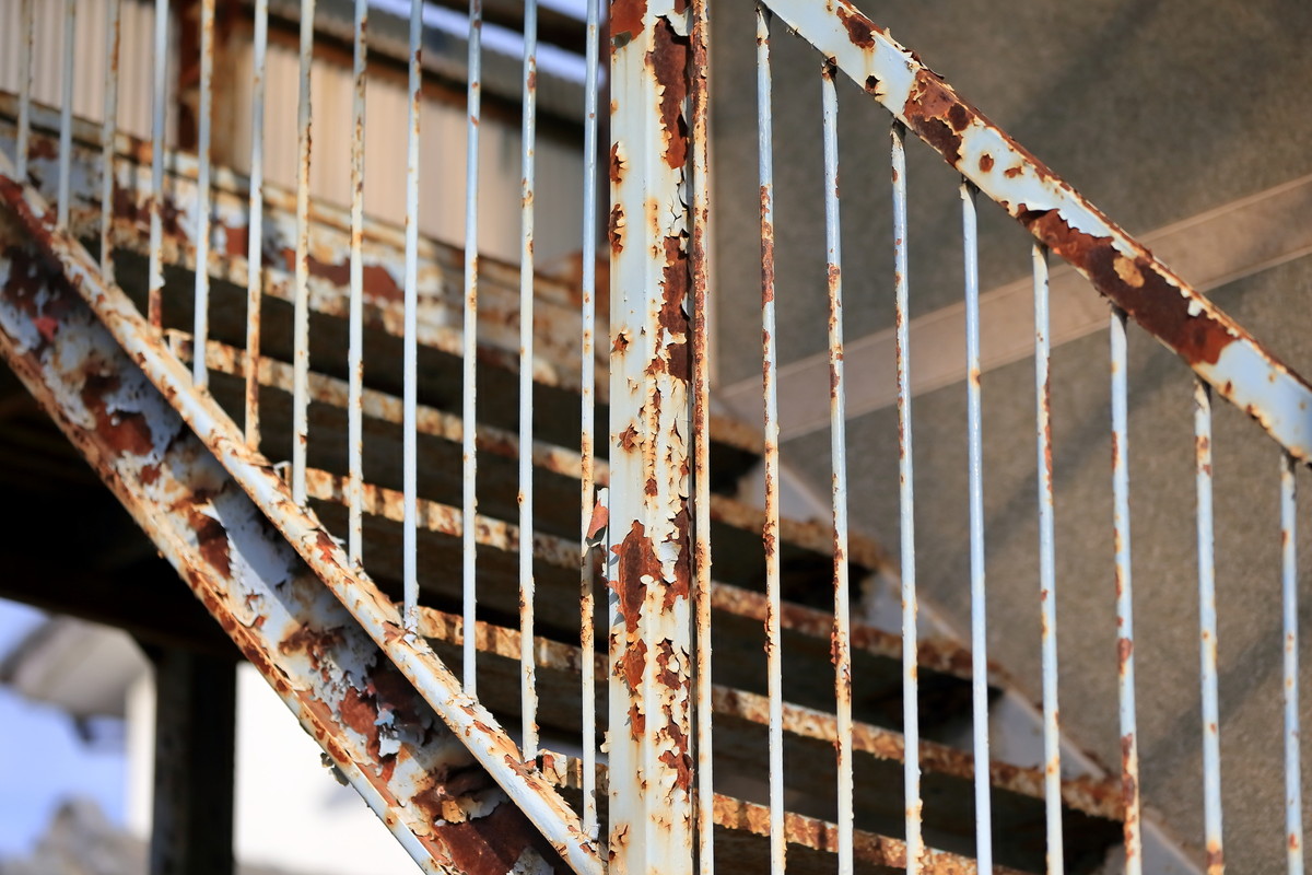 鉄が錆びるしくみ 腐食のメカニズム